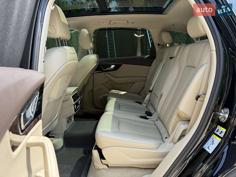 Внедорожник / Кроссовер Audi Q7 2018 в Жовкве