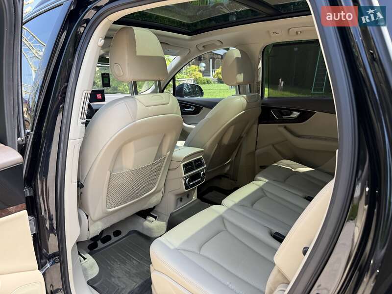 Внедорожник / Кроссовер Audi Q7 2018 в Жовкве