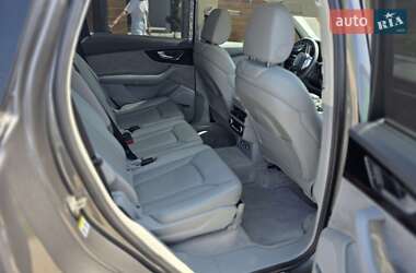 Внедорожник / Кроссовер Audi Q7 2019 в 