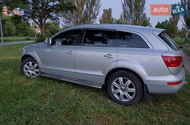 Внедорожник / Кроссовер Audi Q7 2008 в 