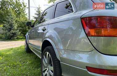 Позашляховик / Кросовер Audi Q7 2007 в 