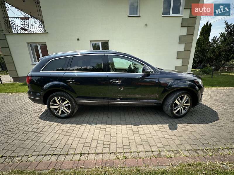 Позашляховик / Кросовер Audi Q7 2012 в Луцьку