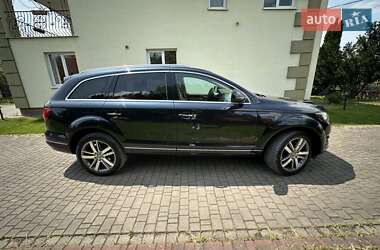 Внедорожник / Кроссовер Audi Q7 2012 в 