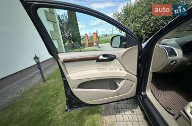Внедорожник / Кроссовер Audi Q7 2012 в 