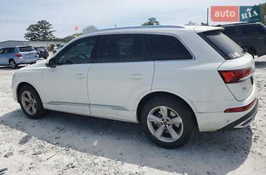 Внедорожник / Кроссовер Audi Q7 2021 в 