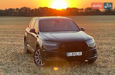 Внедорожник / Кроссовер Audi Q7 2017 в 