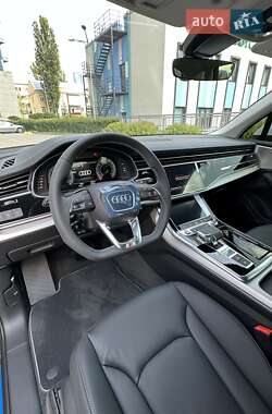 Позашляховик / Кросовер Audi Q7 2025 в 