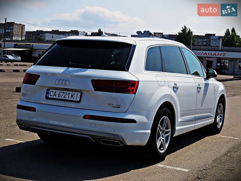 Позашляховик / Кросовер Audi Q7 2019 в Черкасах