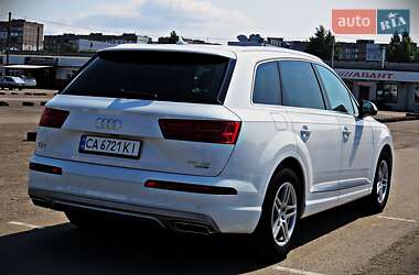 Внедорожник / Кроссовер Audi Q7 2019 в 
