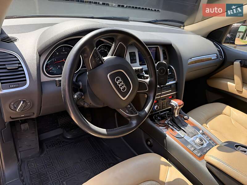 Позашляховик / Кросовер Audi Q7 2014 в Харкові