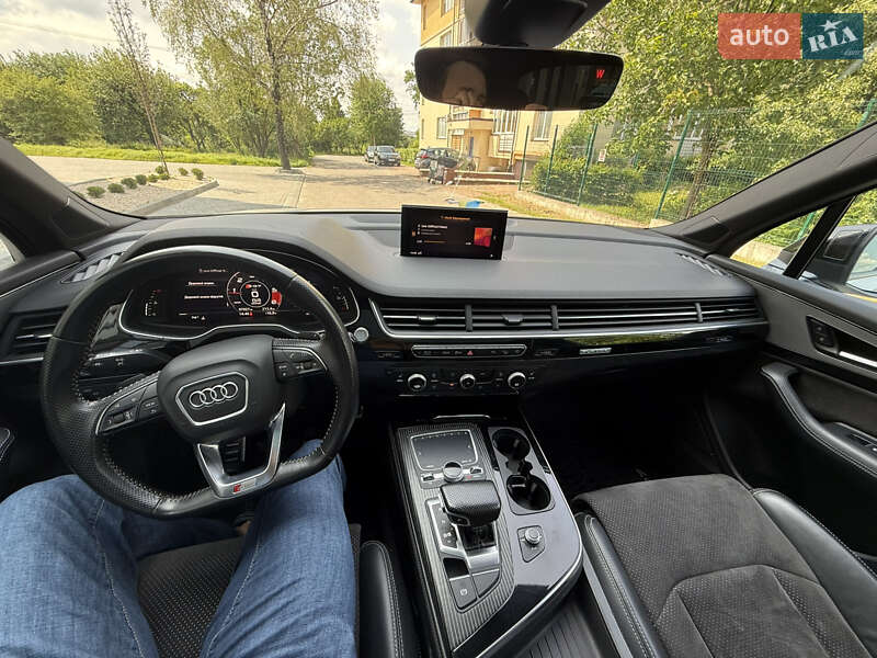 Внедорожник / Кроссовер Audi Q7 2017 в Львове
