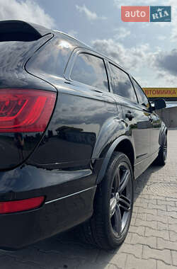 Позашляховик / Кросовер Audi Q7 2013 в 