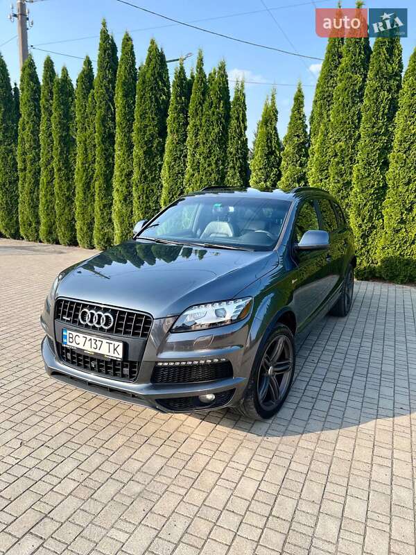 Внедорожник / Кроссовер Audi Q7 2013 в 