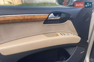 Внедорожник / Кроссовер Audi Q7 2012 в 