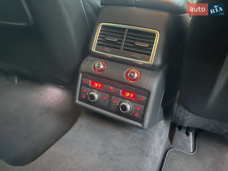 Позашляховик / Кросовер Audi Q7 2012 в Одесі