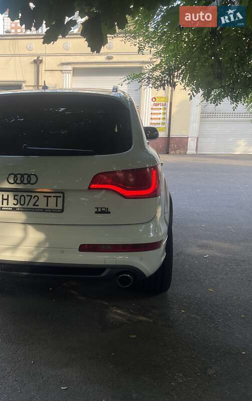 Позашляховик / Кросовер Audi Q7 2012 в Одесі
