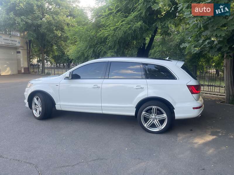 Позашляховик / Кросовер Audi Q7 2012 в Одесі
