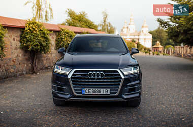 Внедорожник / Кроссовер Audi Q7 2017 в 