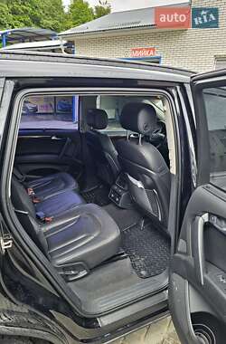 Внедорожник / Кроссовер Audi Q7 2013 в 