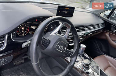 Внедорожник / Кроссовер Audi Q7 2019 в 