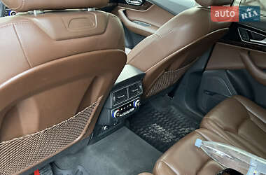 Внедорожник / Кроссовер Audi Q7 2019 в 