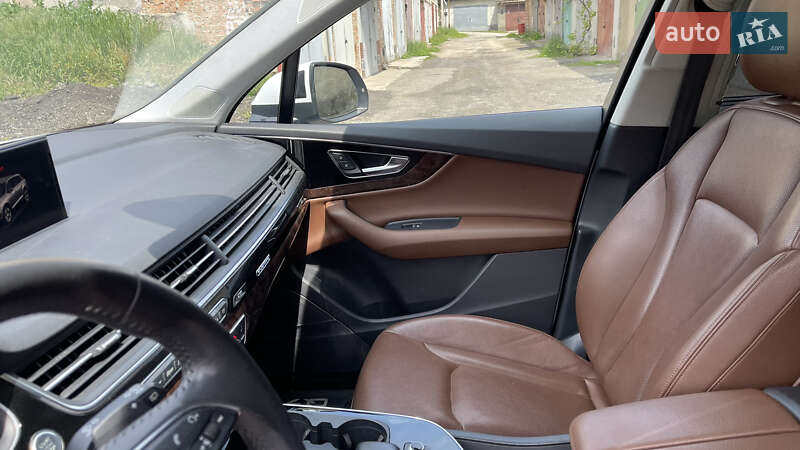 Позашляховик / Кросовер Audi Q7 2019 в Тернополі