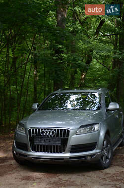 Позашляховик / Кросовер Audi Q7 2006 в Чернівцях