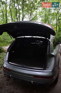Позашляховик / Кросовер Audi Q7 2006 в 