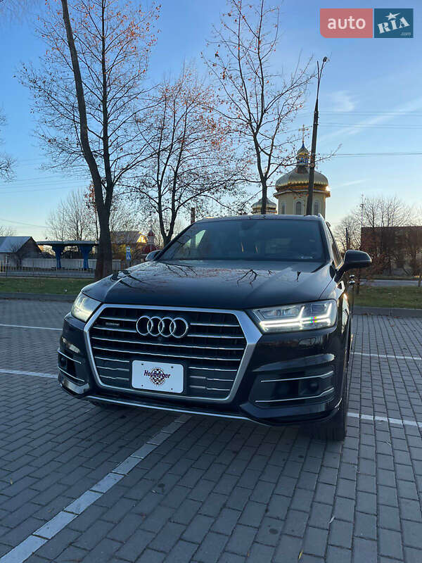 Позашляховик / Кросовер Audi Q7 2017 в Краматорську