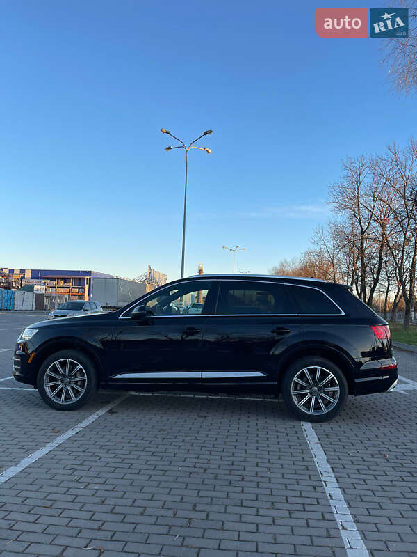 Позашляховик / Кросовер Audi Q7 2017 в Краматорську