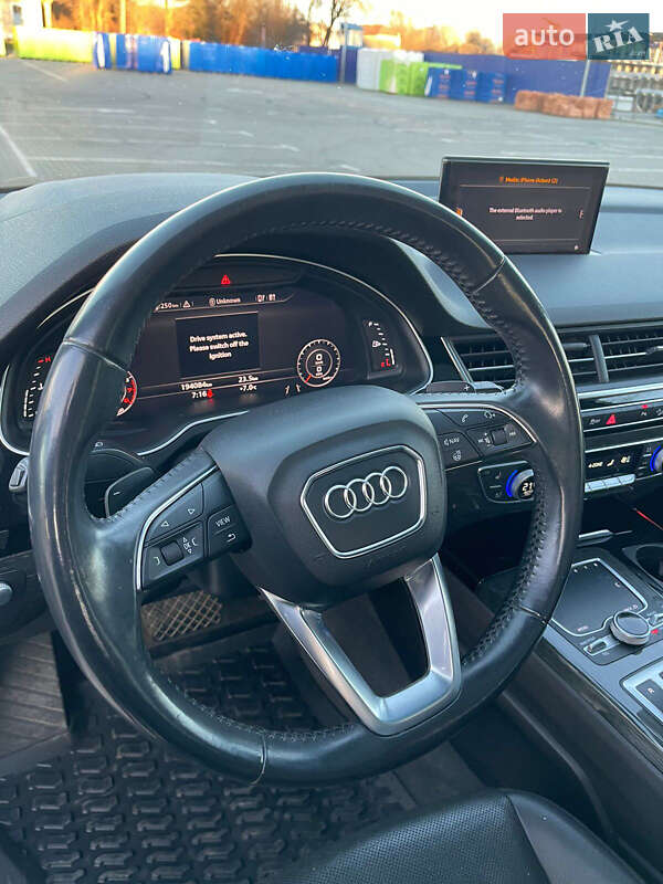 Позашляховик / Кросовер Audi Q7 2017 в Краматорську