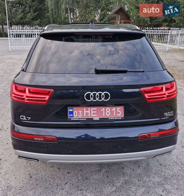 Внедорожник / Кроссовер Audi Q7 2017 в Полтаве