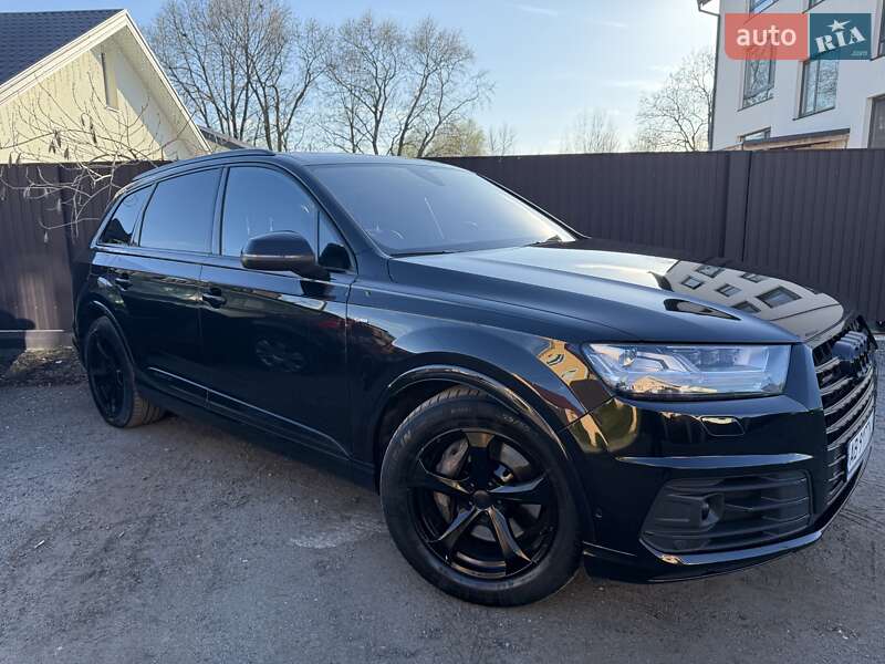 Позашляховик / Кросовер Audi Q7 2016 в Вінниці