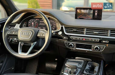 Внедорожник / Кроссовер Audi Q7 2018 в 