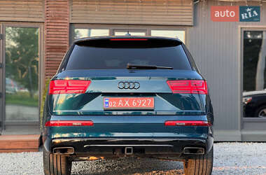 Внедорожник / Кроссовер Audi Q7 2018 в 