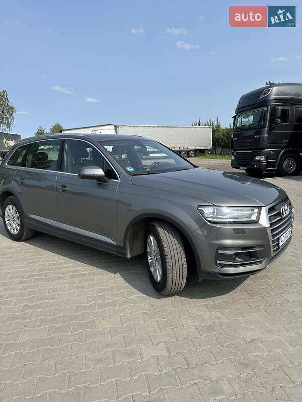 Внедорожник / Кроссовер Audi Q7 2016 в Любомле