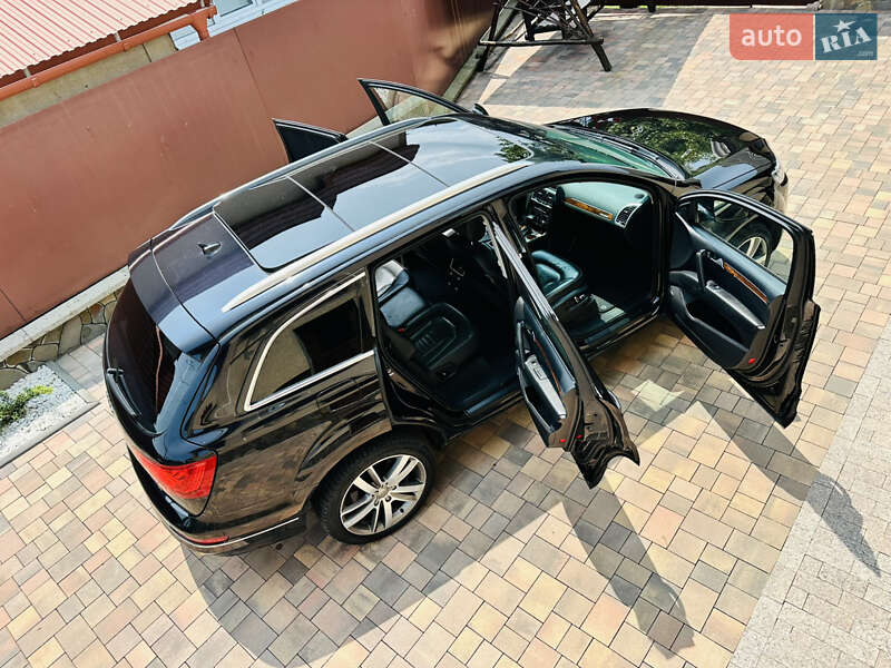 Внедорожник / Кроссовер Audi Q7 2015 в Нижней Апше