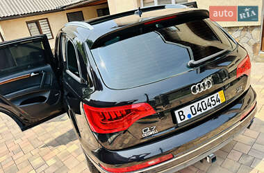 Внедорожник / Кроссовер Audi Q7 2015 в 