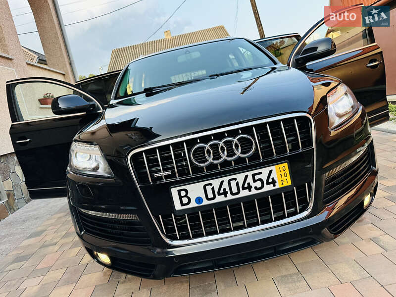 Внедорожник / Кроссовер Audi Q7 2015 в Нижней Апше