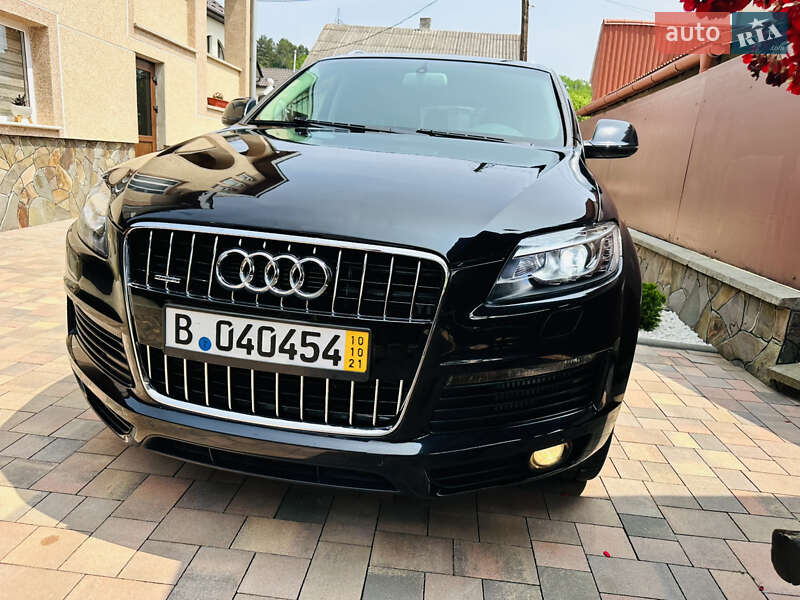 Внедорожник / Кроссовер Audi Q7 2015 в Нижней Апше