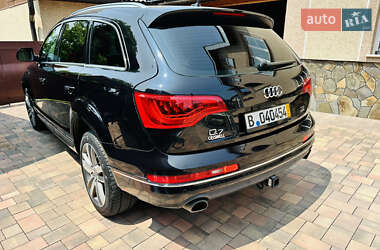 Внедорожник / Кроссовер Audi Q7 2015 в 