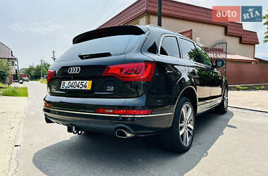 Внедорожник / Кроссовер Audi Q7 2015 в 