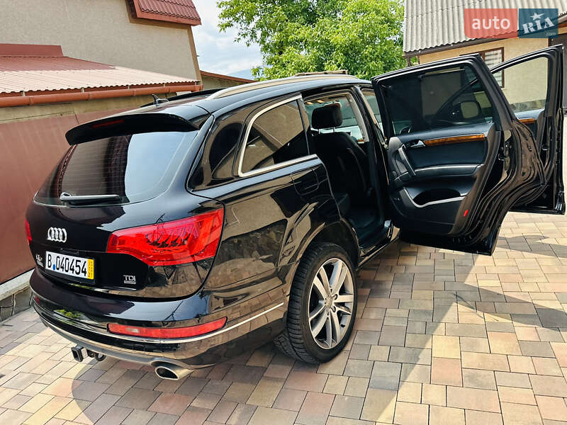 Внедорожник / Кроссовер Audi Q7 2015 в Нижней Апше