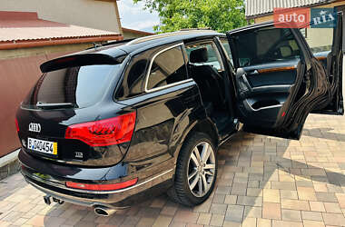 Внедорожник / Кроссовер Audi Q7 2015 в 