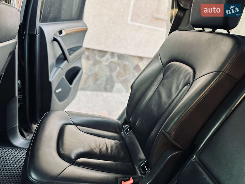 Внедорожник / Кроссовер Audi Q7 2015 в Нижней Апше