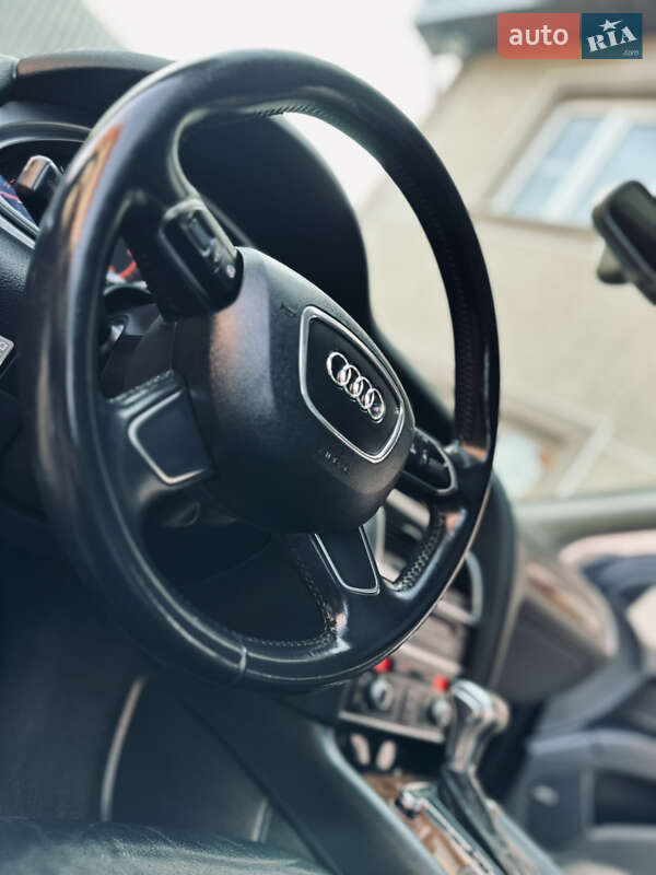 Внедорожник / Кроссовер Audi Q7 2015 в Нижней Апше