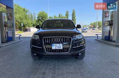 Внедорожник / Кроссовер Audi Q7 2012 в 