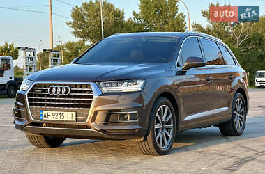 Внедорожник / Кроссовер Audi Q7 2018 в 
