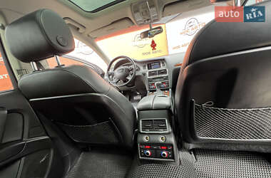Внедорожник / Кроссовер Audi Q7 2013 в 