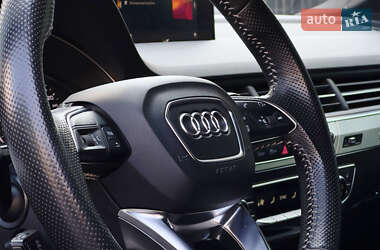 Внедорожник / Кроссовер Audi Q7 2017 в 